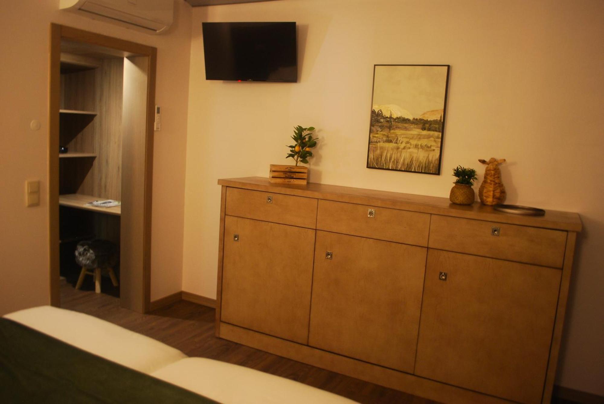 Quinta Padre Lobo Guest House Санта Мария да Фейра Екстериор снимка