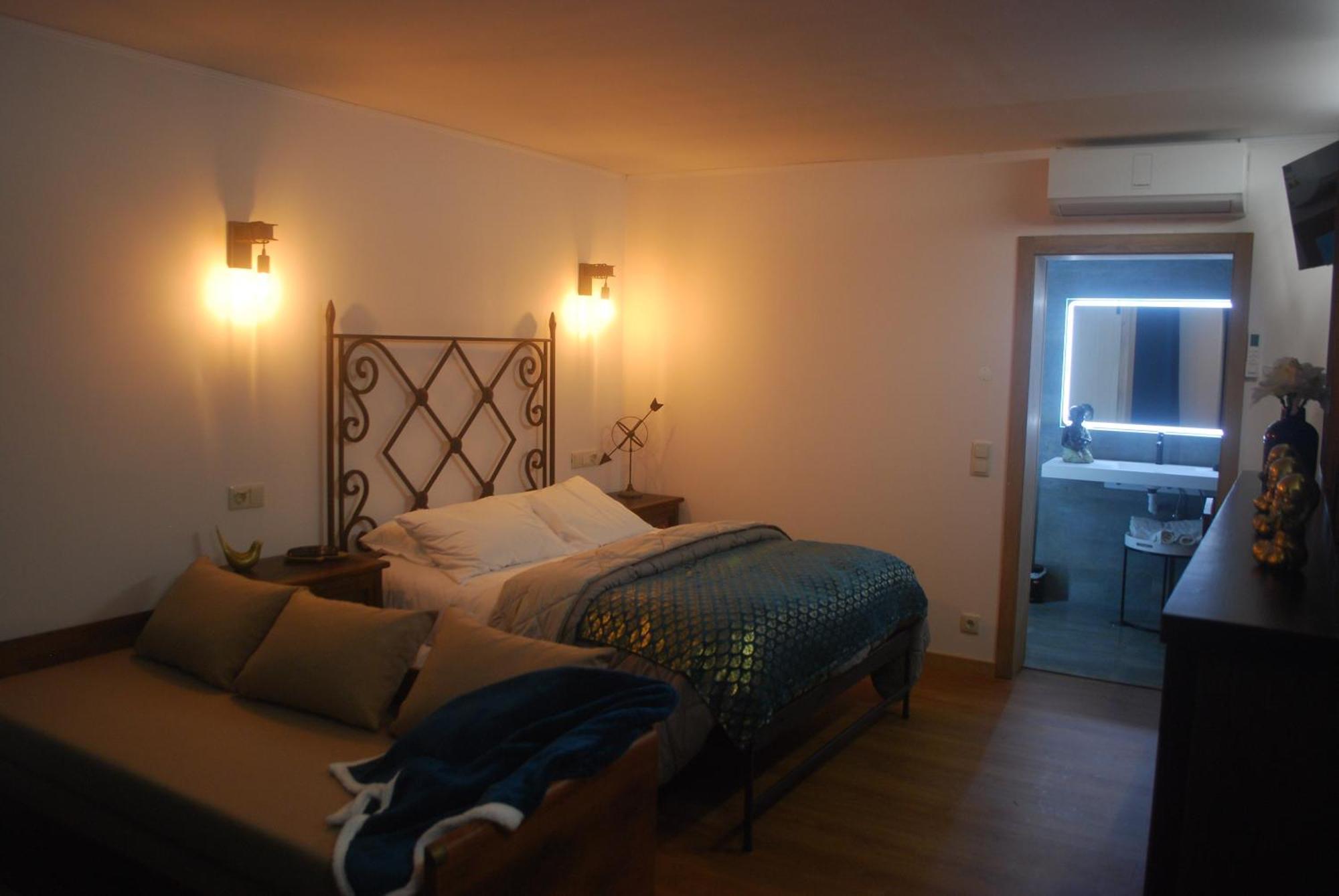 Quinta Padre Lobo Guest House Санта Мария да Фейра Екстериор снимка